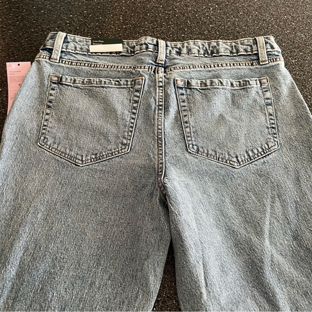 NWT Wild Fable Light Wash Low Rise Bootcut Raw Hem Jeans Size 10 - Picture 11 of 14